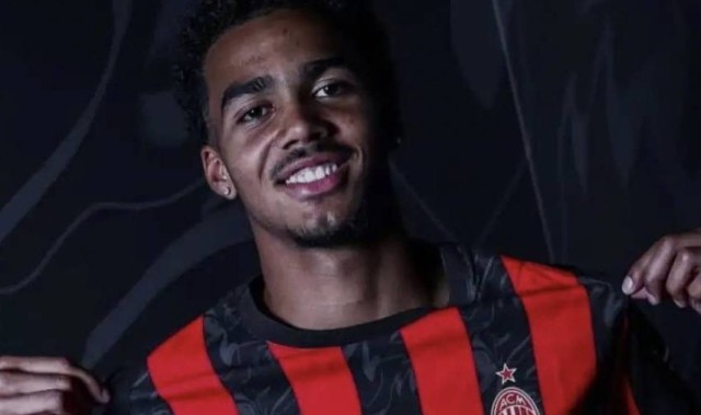 米兰3比0战胜维罗纳，19岁的小将奥多古终于完成意甲首秀！