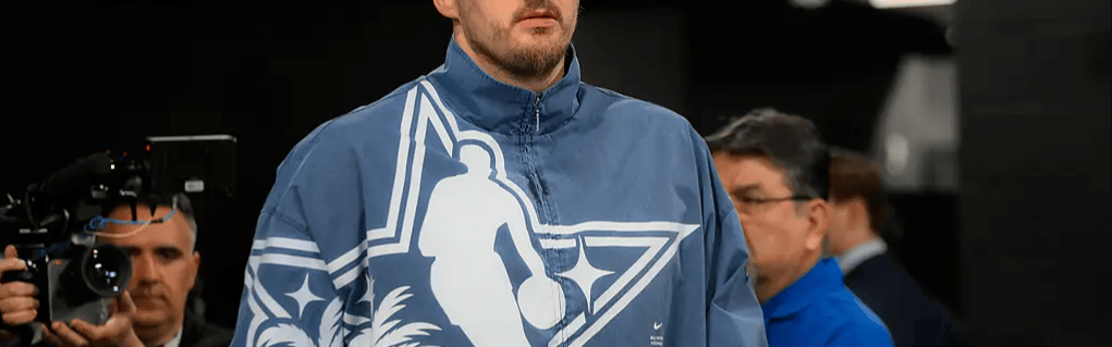 不白挨骂！全明星合砍2分后 约基奇单节19分东契奇17+4