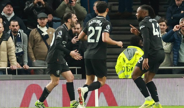 （外代二线）足球——英超联赛：热刺战平曼城