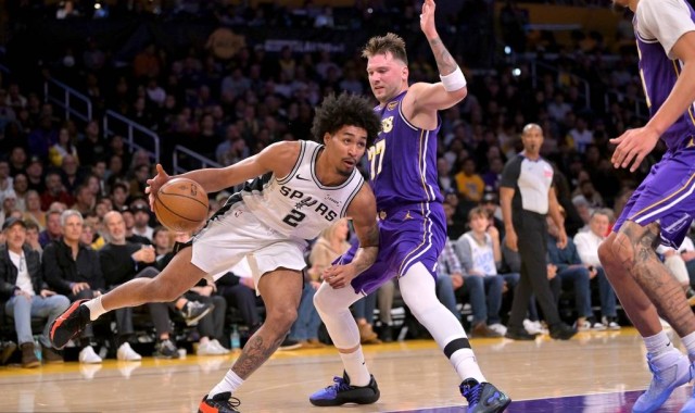 谁能夺冠？NBA杯4强出炉：雷霆、马刺、魔术、尼克斯