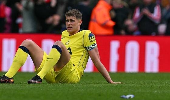 热刺副队长范德文直言：保级容不得德泽尔比“温水煮青蛙”