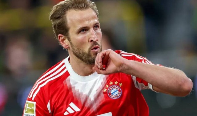 欧冠1/8决赛收官！4场狂轰21球 拜仁巴萨利物浦晋级，热刺惜败出局