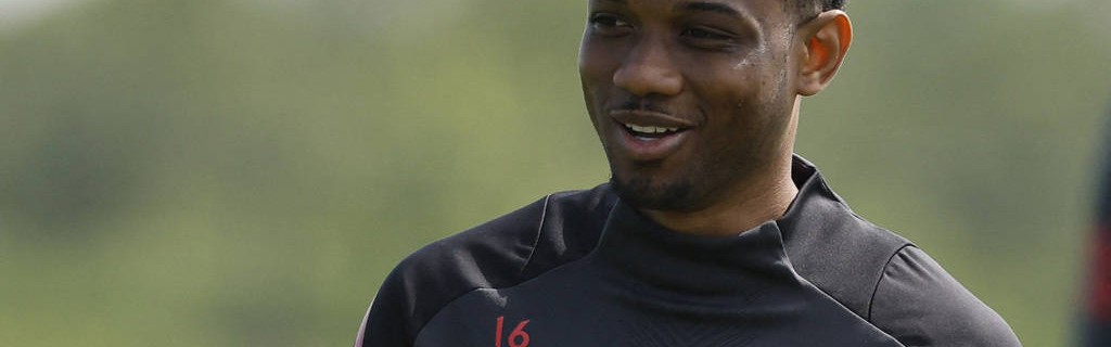 姆贝莫转会曼联惊天反转！偶像埃托奥密会，一席话改变命运？红魔5千万镑豪赌未来！