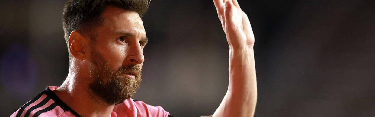 同行：我将永远提名梅西为金球奖得主，直到他退役！