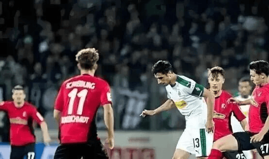 德甲：今日焦点：门兴 VS 弗赖堡！谁能更胜一筹？