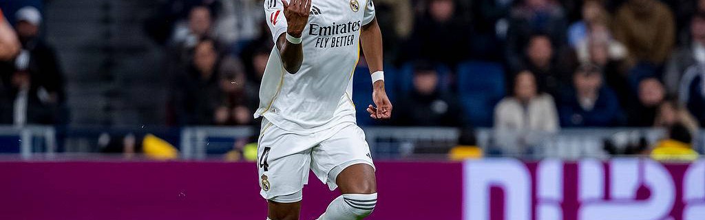 皇马功勋铁卫阿拉巴告别伯纳乌，五年豪夺八冠或将加盟沙特辅佐C罗