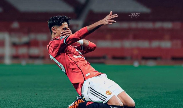 曼联送跑车游说小梅西放弃巴萨梦！留队未来可当王牌，获誉最强10后