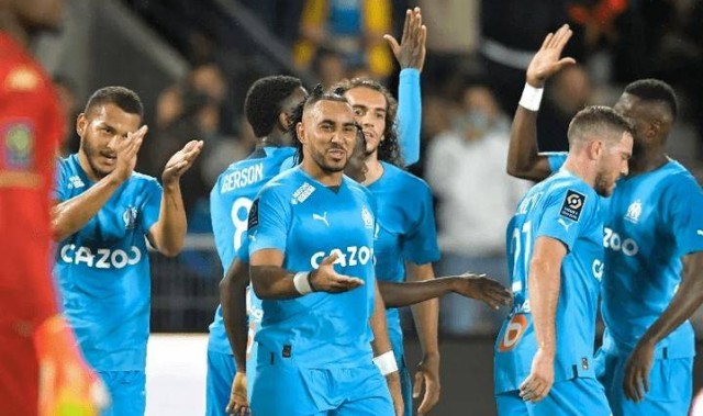 法甲巅峰对决：马赛主场迎巴黎圣曼，中游劲旅能否阻击榜首霸主？