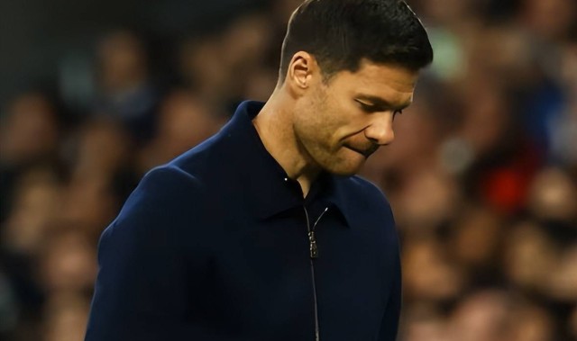 阿隆索帅位堪忧，两大潜在继任者浮出水面，齐达内和渣叔谁更适合？