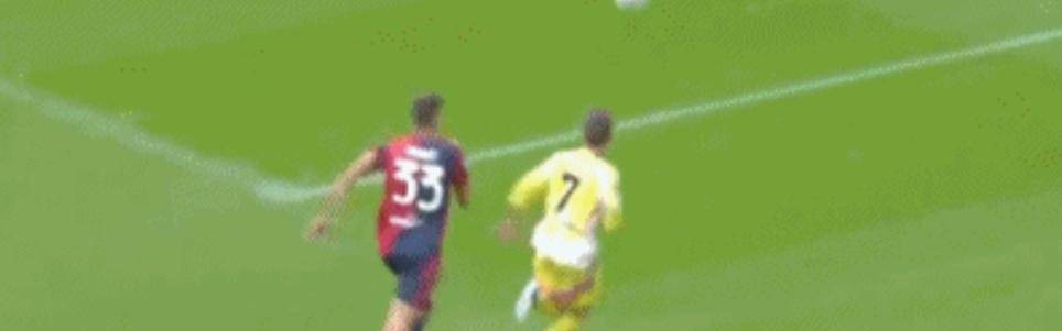 意甲VAR再抢戏！84分钟改判点球背后，裁判头子一句话点破演员的自我修养