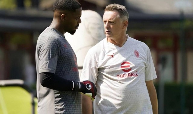 申花为了冠军拼了，引进前AC米兰、阿森纳教练，补强最弱一环