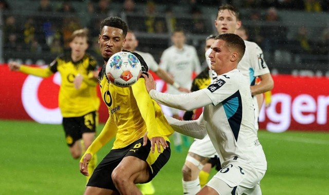 德甲最新积分战报 多特6轮不败稳居第3 差榜首拜仁9分