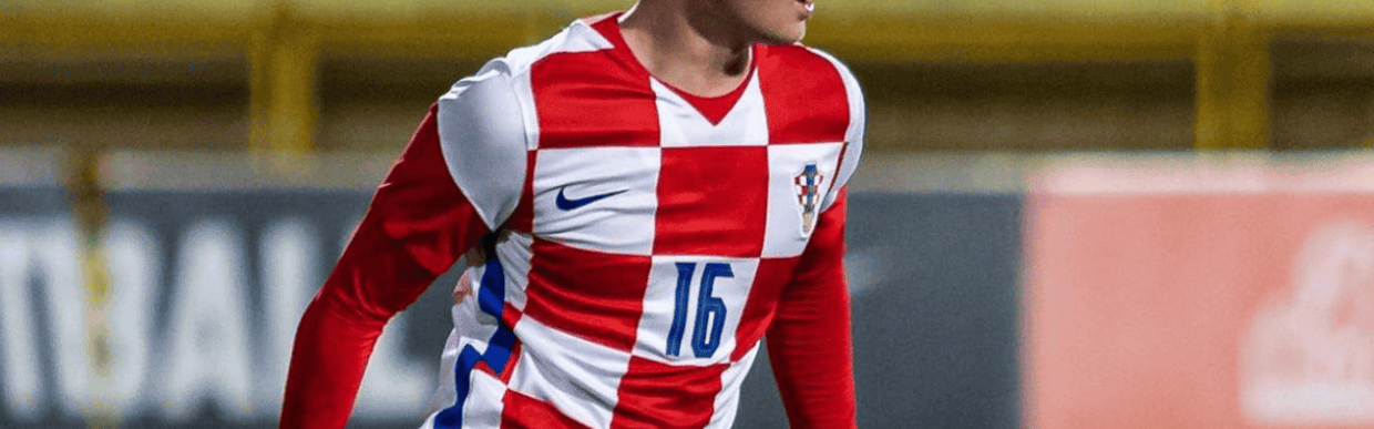 22岁克罗地亚中场巴图里纳2500万欧加盟科莫，开启意甲新征程