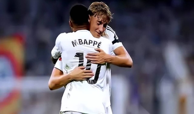 随着皇马3-0，黄潜艇5-0，西甲最新积分榜：巴萨第2，马竞第13