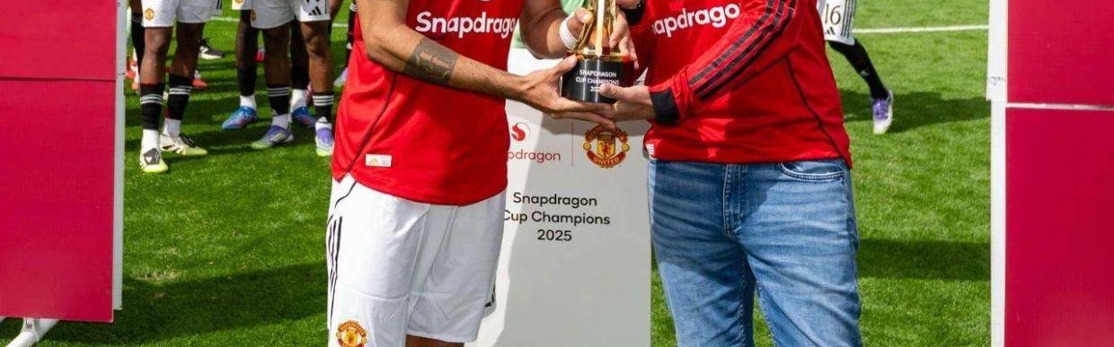 曼联1-1平点球捧双冠！德赫亚回家谢什科亮相，霍伊伦德缺阵预示转会