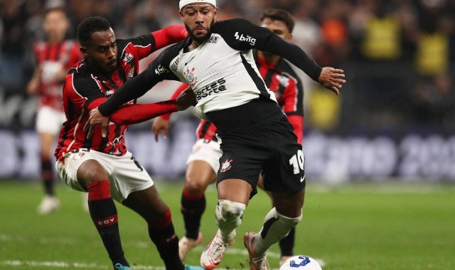 老将回春，荷兰名将德佩征战巴西甲，对更纯粹足球的追求