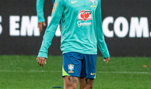 6250万英镑！曼联官宣库尼亚加盟，阿莫林重建计划正式启动