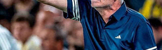 穆帅率队逆转淘汰范佩西，欧冠正赛仅一步之遥！